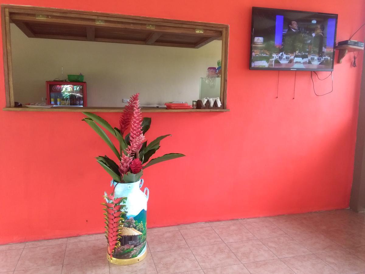 Paraiso Volcano Lodge Guayabo  Esterno foto