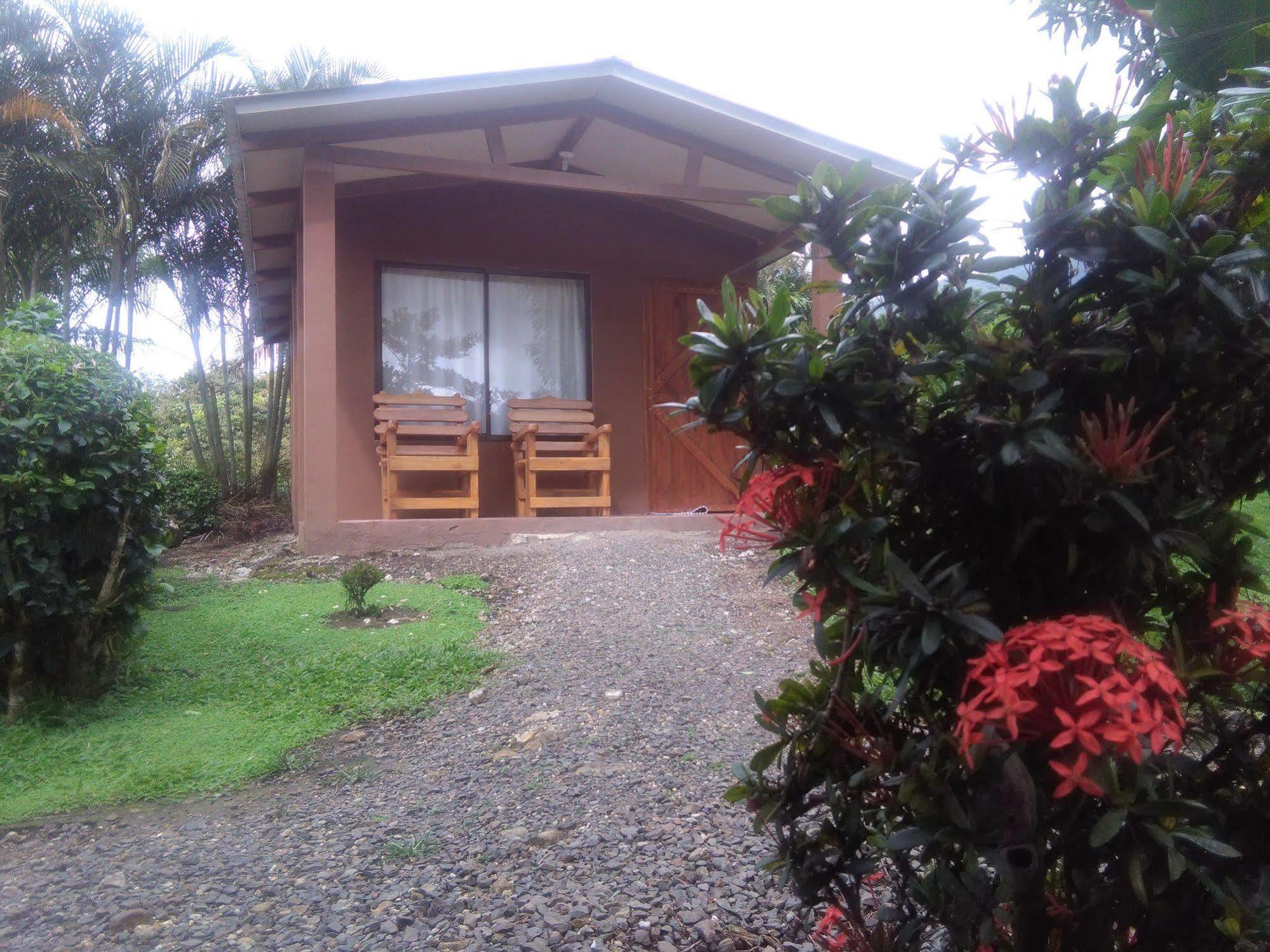 Paraiso Volcano Lodge Guayabo  Esterno foto