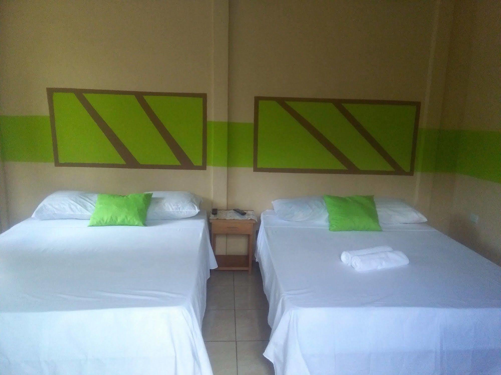 Paraiso Volcano Lodge Guayabo  Esterno foto